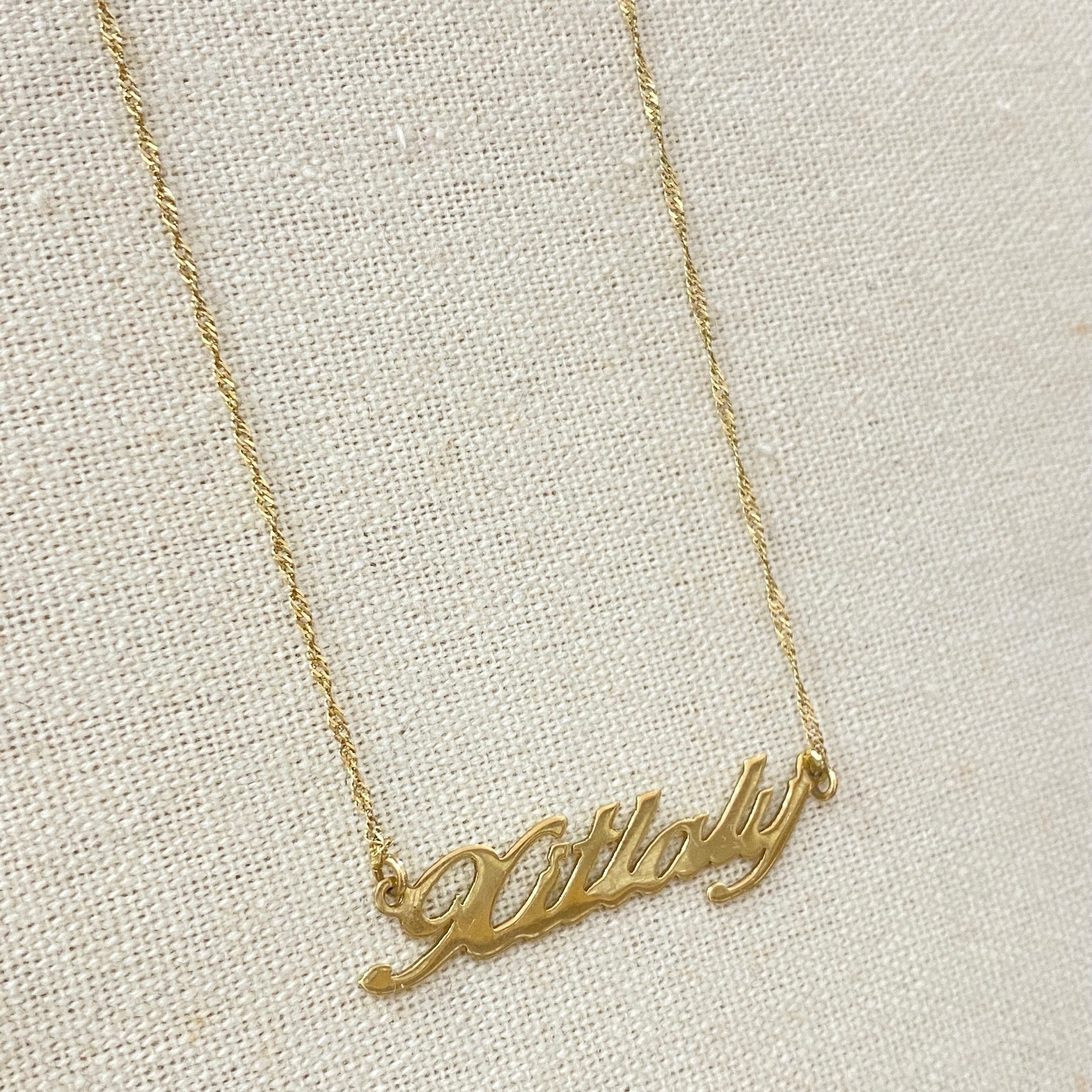Collar Nombre Oro 10K