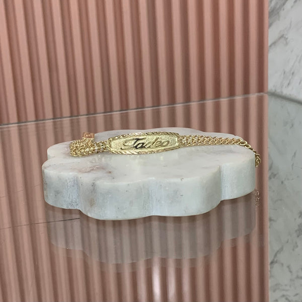 Esclava Nombre Delgada