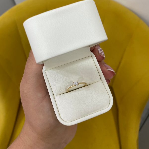 Anillo Corazón Recto Blanco