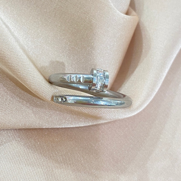 Anillo Carlota
