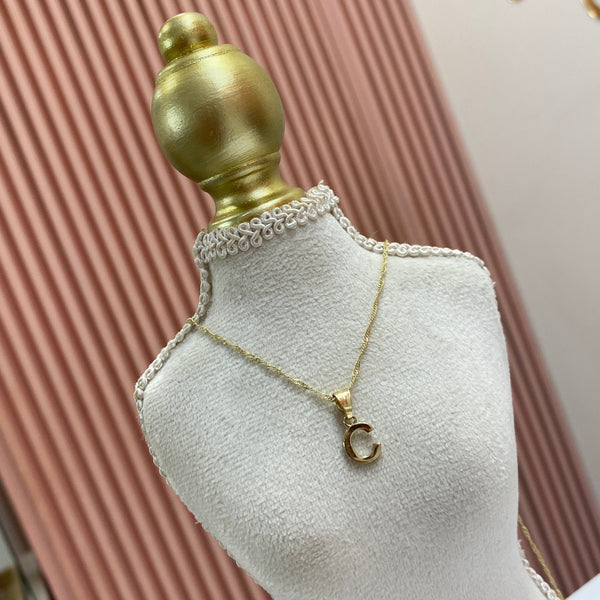 Collar Singapur Letra Lisa