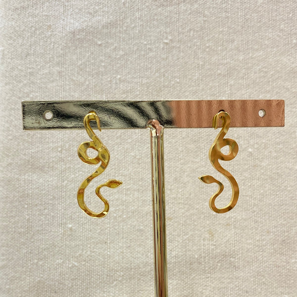 Aretes serpiente
